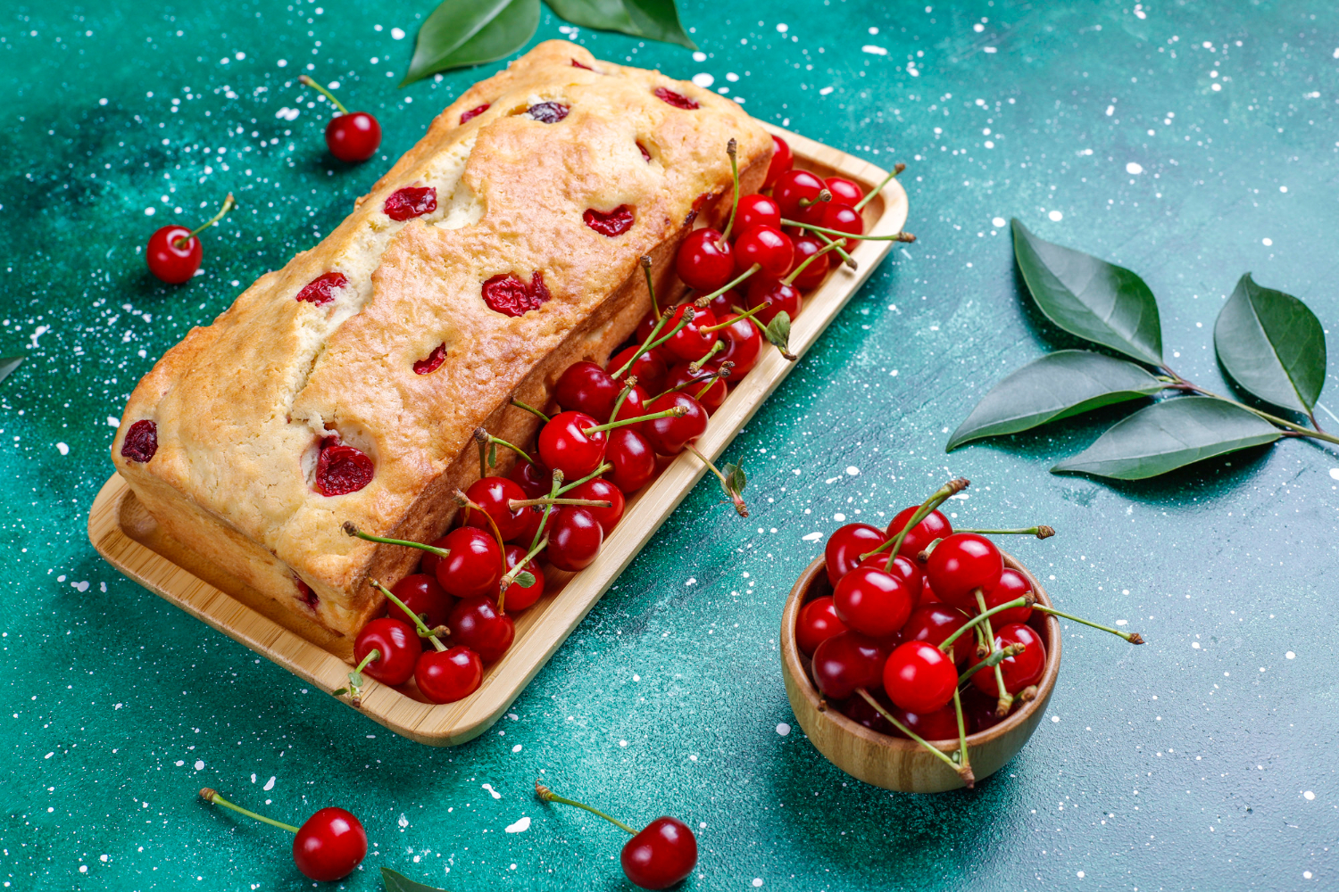 Cherry-stuffed cakes